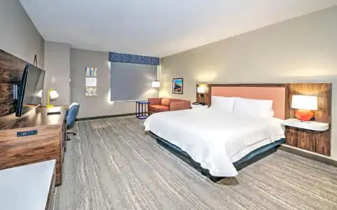Hampton Inn by Hilton Ottawa - 42