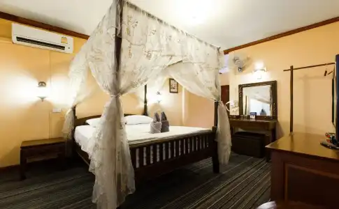 SK Boutique Maha Nakhon - 5