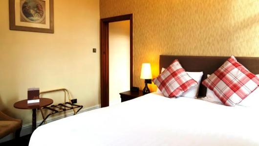 Best Western Plough & Harrow - 82