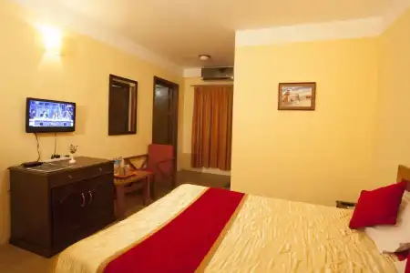Royal Astoria - 44