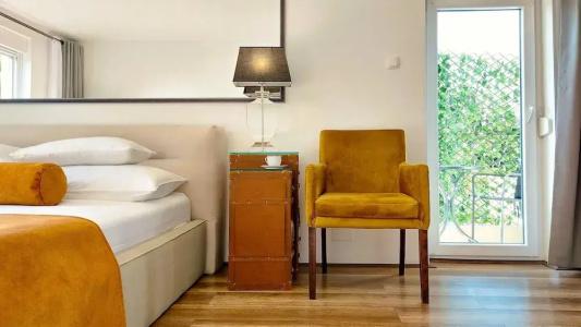 Refresh Boutique Apartments - 130