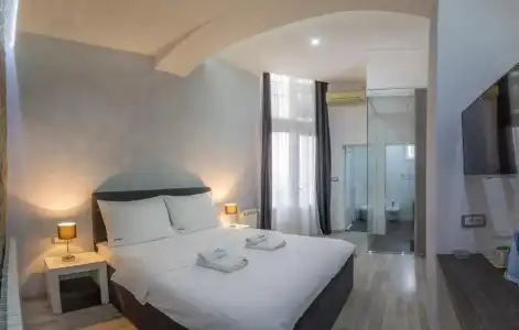 Central Park Residence Guest House - 44