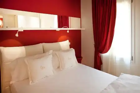 Opera Relais de Charme - Aparthotel - 77