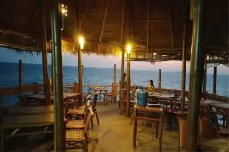 Paree Hut Resort Koh Sichang - 13