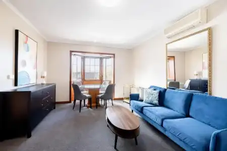 Adelaide Inn - 64