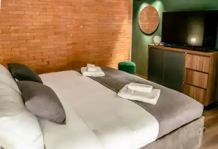 Luxury Inn - 87