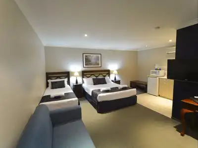 Wattle Grove Motel - 22