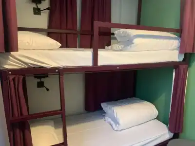 Safestay Brussels Grand Place - 55