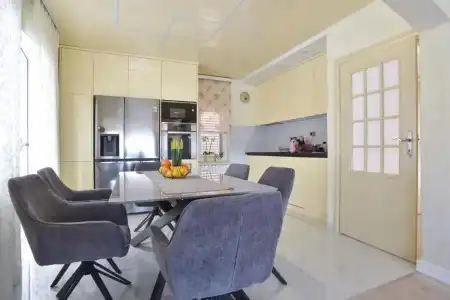 Villa Dragana with Heading Swimming Pool and Parking - 9
