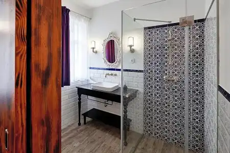Maison Bistro & - 39