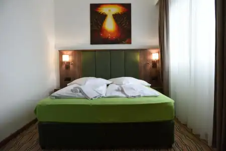 Olive Inn - 4