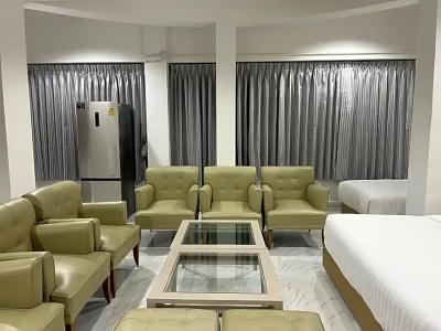 Mall Suites - 204