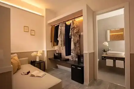 Sophie Terrace - 49