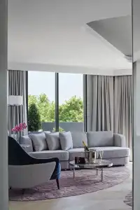 The Royce - 100