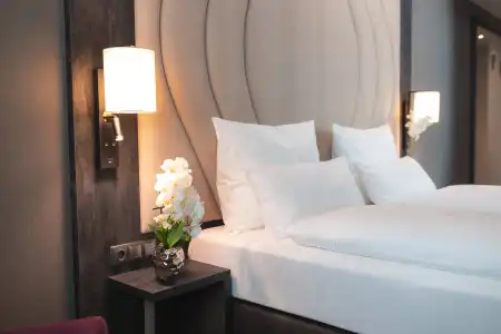 PLAZA Premium - 109