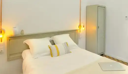 Hostal Girona - 32