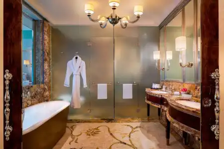 The St. Regis Singapore (Newly Renovated) - 8