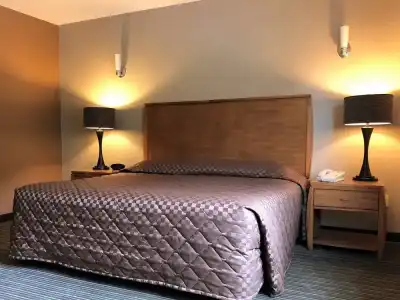Breeze Inn - 85