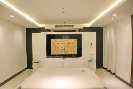 Nova Suites Pattaya by Compass Hospitality - 43