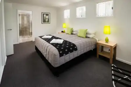 Wallsend Executive Apartments - 35