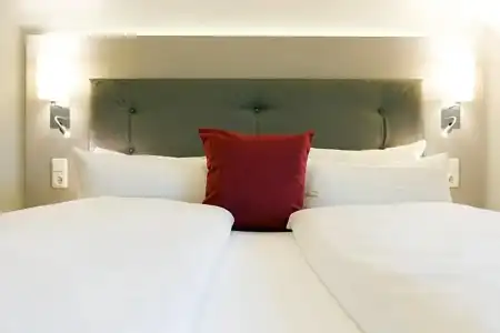 Hermes Oldenburg - 30