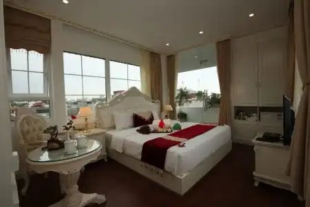 Hanoi Royal - 126