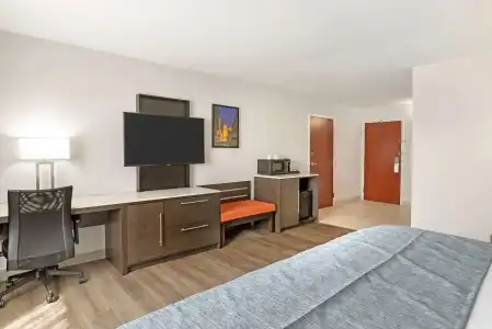 Best Western Premier Richmond City Gateway - 92