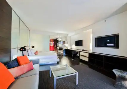 Beautiful Palms Place Suite - 489