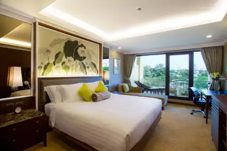 Dusit Thani - SHA Extra Plus - 2