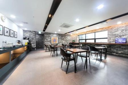 Dynamic Guesthouse - 15