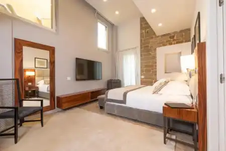 Donati Luxury Tower Suites - 97