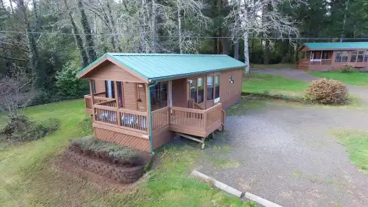 Park Motel and Cabins - 288