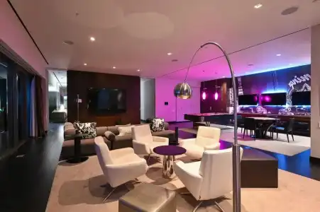 Beautiful Palms Place Suite - 382