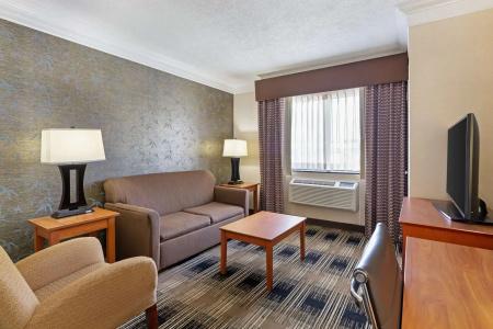Best Western The Inn At Rochester Airport - 26