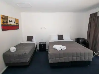 Middle Park Motel - 72