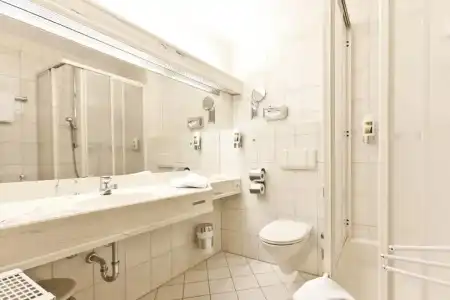 Sure by Best Western Rhoen Garden - 129