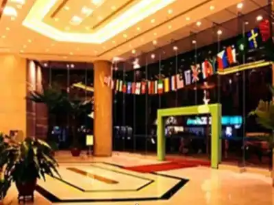 Skyline Plaza - 1