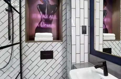 NYX London Holborn - 7