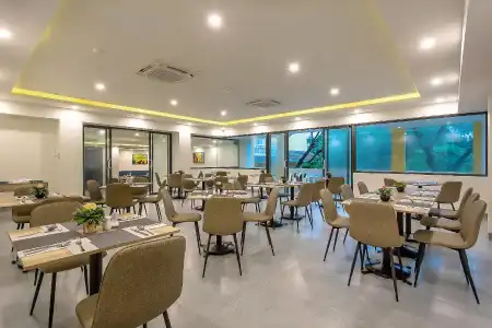Aurora Riverside and Spa - 23