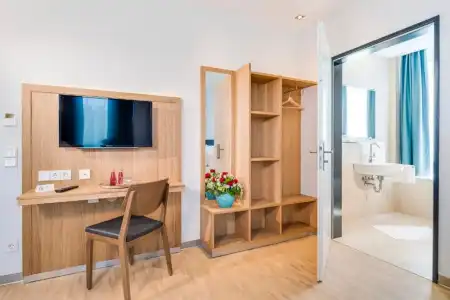 Hotel-Etage Apfelrot - 24