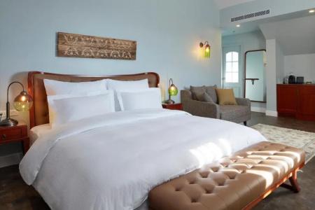 Carmella Boutique - Spa & Shelter Access - 32