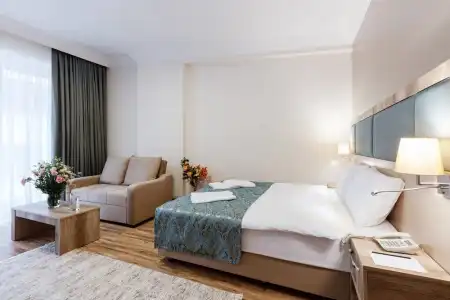 Mari Suites - 102