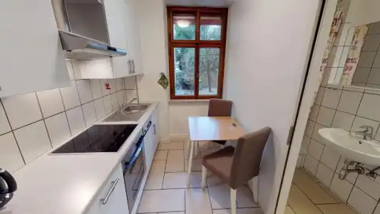Unique Serviced Living at Airport Line - 55