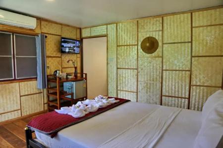 TP Hut Bungalows - 43