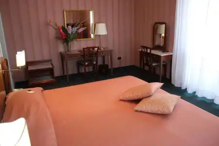Esplanade - 5