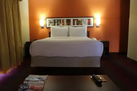 Hawthorn Extended Stay by Wyndham Wichita - 15