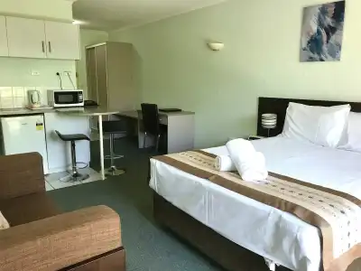 Alatai Holiday Apartments - 2