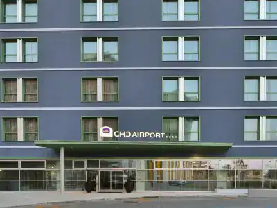 Best Western Premier CHC Airport - 50
