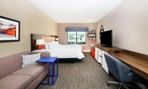 Hampton Inn Phoenix-Airport North - 53
