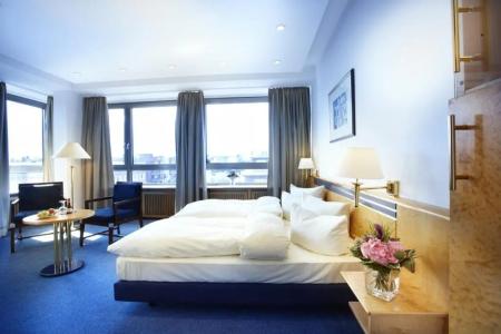 Astor Kiel by Campanile - 57